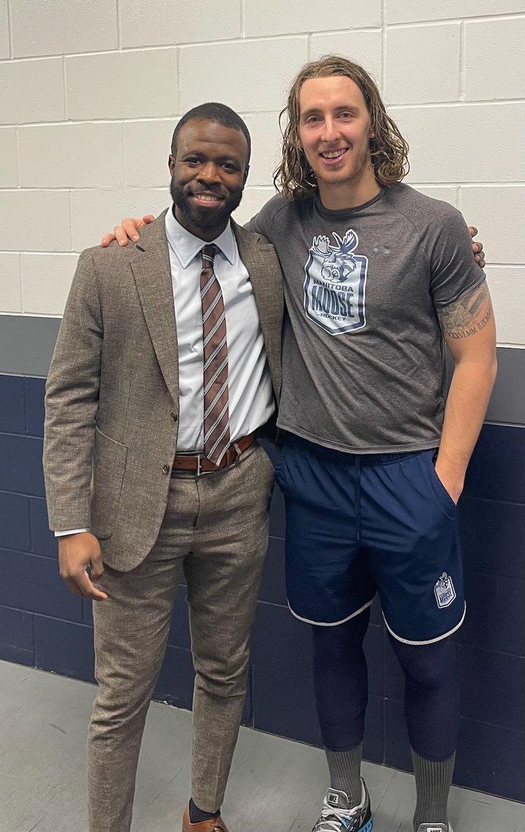 It was a Little Caps reunion in Winnipeg last night. Duante Abercrombie, a member of the Toronto Maple Leafs coaching staff assisting the Marlies,and Alex Limoges, the leading scorer of the Manitoba Moose caught up postgame for a photo. @The_AYHL @T1EHL