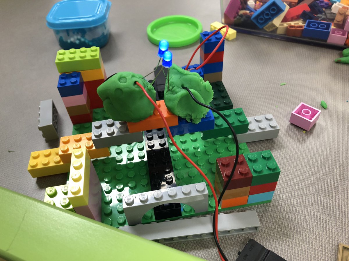 STEMsational_SA's tweet photo. 5th grade electrical engineers @NISDHoffmann have been lighting up the STEM lab with LED Lego and play dough structures and making their own music with @littleBits synthesizer kits! https://t.co/N36ZQE8pau