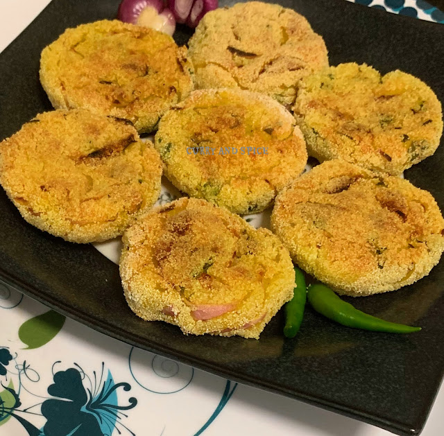 Somasray's tweet photo. #appetiser #ovencooked #vermicelli OVEN E SHEMAI ER BORA https://t.co/JtprlUhe8O https://t.co/NHchcnuPhY
