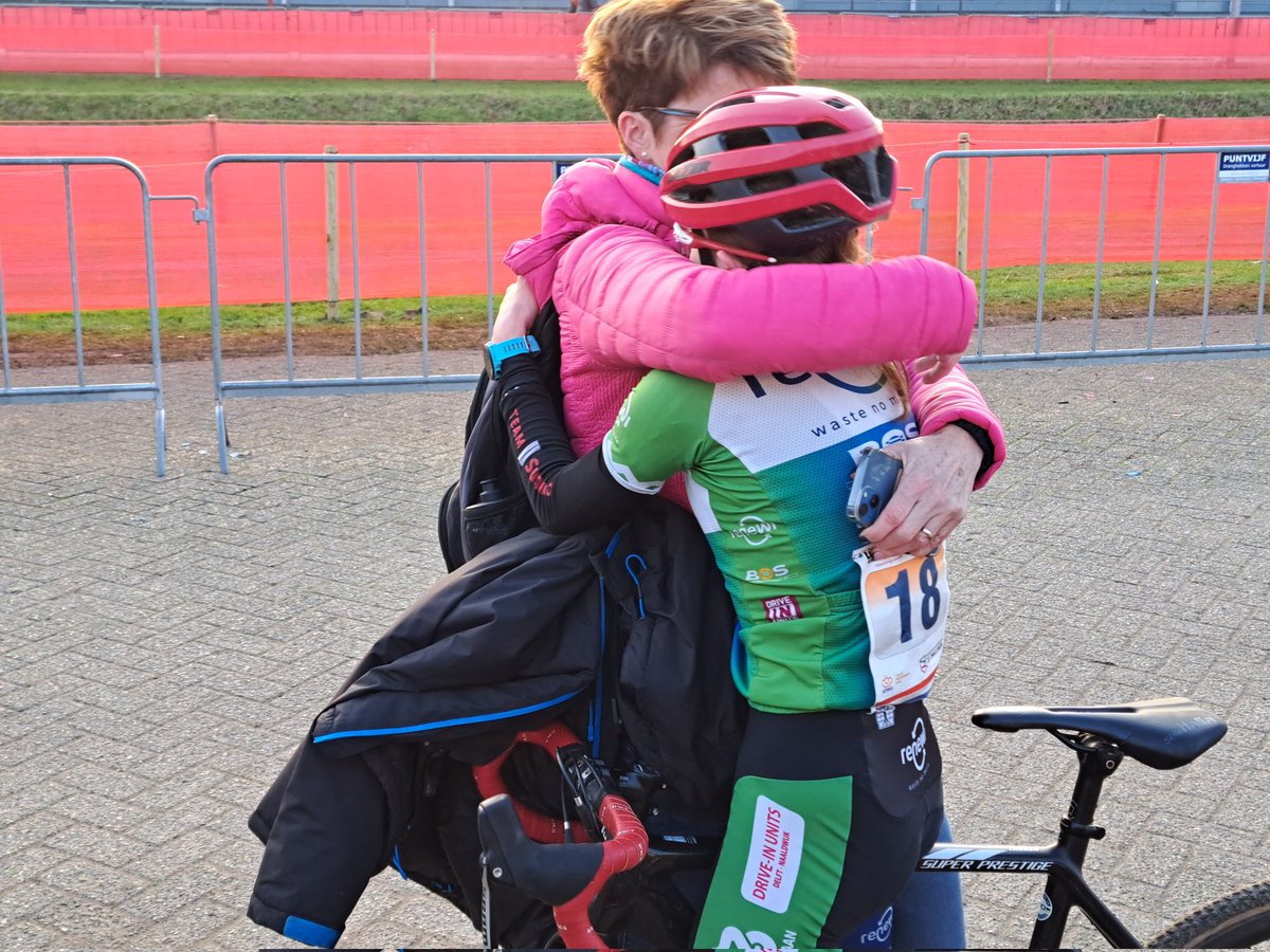 Blijdschap bij het NK Jeugd veldrijden