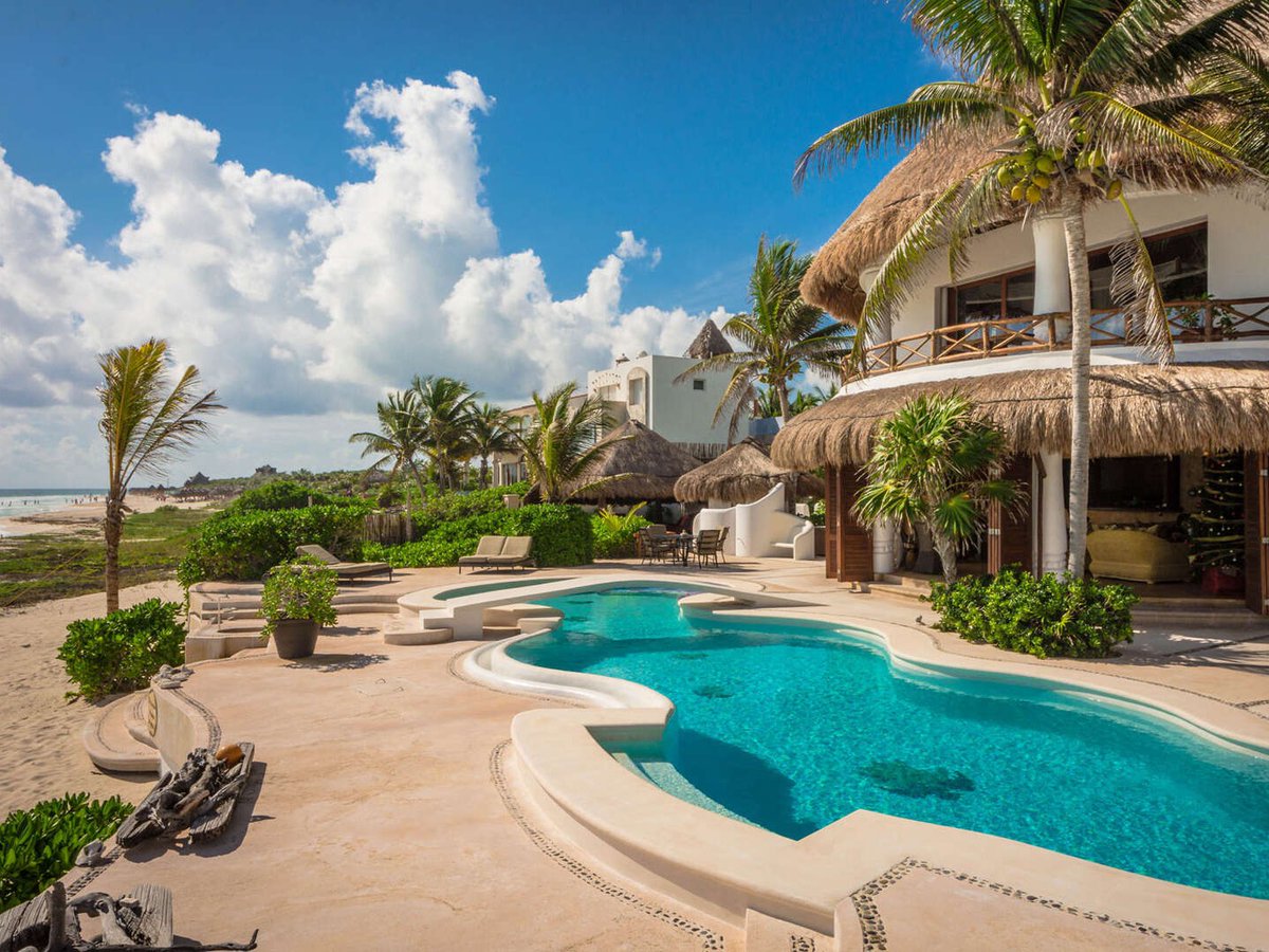 RentalEscapes's tweet photo. 📍Villa La Gran Tortuga, Riviera Maya, Mexico
.
.
.
#rentalescapes #travel #luxuryvilla #luxurytravel #luxuryhomes #luxuryrealestate #luxurylifestyle #beautifuldestinations #luxuryliving #luxuryworldtraveler #holidayrental #rivieramaya #mexico #puertomorelos https://t.co/cFkDtGCQTb