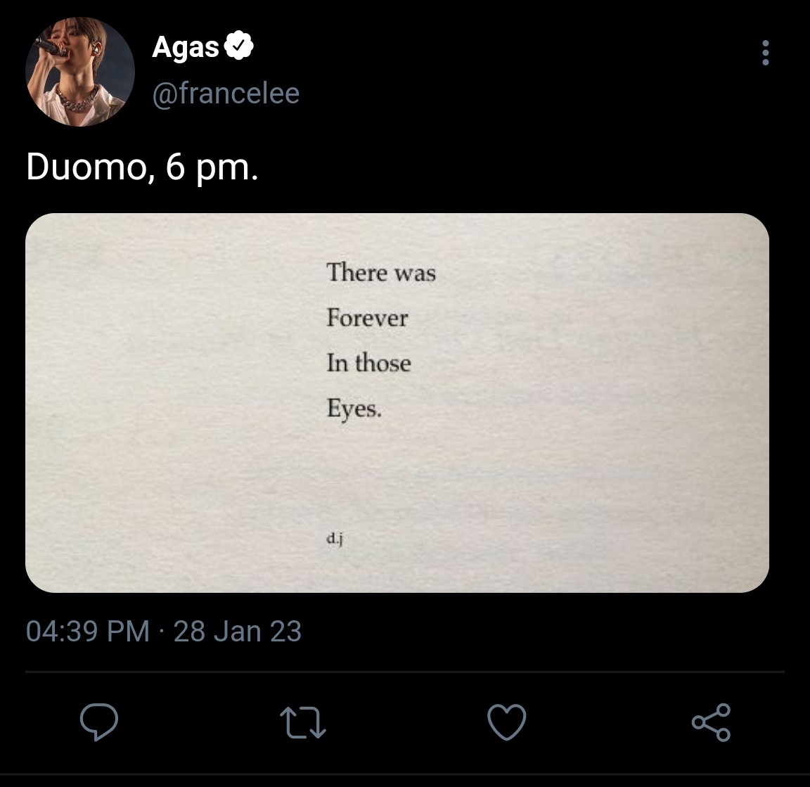 Milan &amp; Music. 

; a Jung Jaehyun few tweets au.