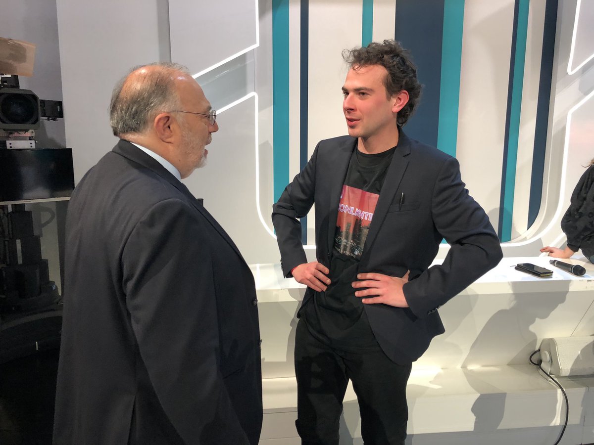 NicholasVita990's tweet photo. ARRIVEDERCI AL NOSTRO SPLENDIDO @ricc_basso, ECCELLENTE ANALISTA E SPLENDIDA PERSONA! ❤️ @MaxBernardini @TvTalk_Rai #tvtalk https://t.co/ZNAOGXwBZq