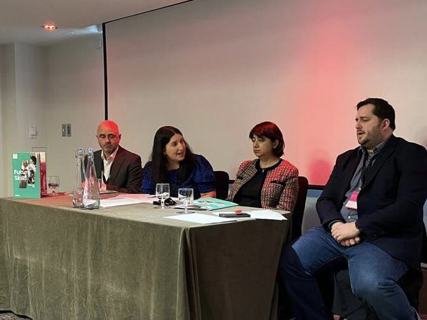 KingstonUni's tweet photo. #KingstonUni hosted a #FutureSkills panel event on how to meet industry’s changing skills demands at today’s #LonLab23 conference. Our campaign co-leads Jen Edwards &amp; Prof Alistair Payne were joined by shadow small business minister @SeemaMalhotra1 &amp; @tiktok_uk’s @G_Derrington https://t.co/jKku1qPzzx