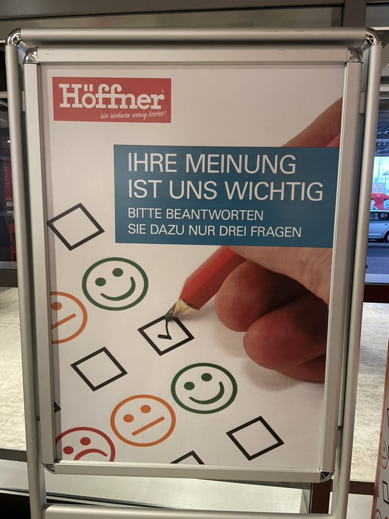 Service und Freundlichkeit ist Mangelware <a href="/Moebel_Hoeffner/">Möbel Höffner</a> in Magdeburg. Abgesehen davon, dass ich nach 30 Minuten warten immer noch nicht meine Ware aus dem Lager bekommen habe, sind die Fragebögen angeblich plötzlich verschwunden.