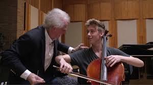 mitkowebsage's tweet photo. What an absolute delight to hear Mr #BenjaminZander share stories & weave in life lessons along his musical masterclass!
Haydn: Cello Concerto No.1 - 1st movement https://t.co/ANP7QRjSzn #music #Healing #healingprofession #musicishealing #storytelling #delight #musicians https://t.co/wzyLhICTrm