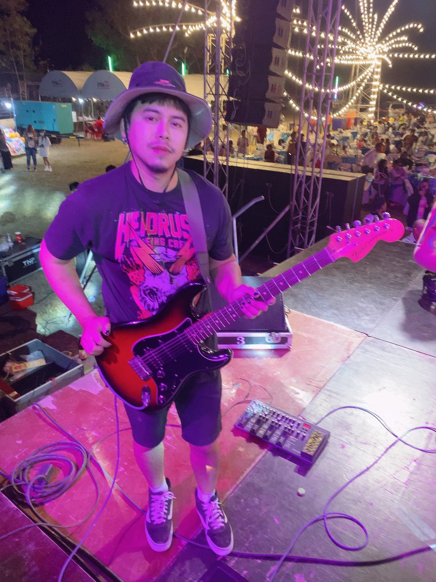 Nattapone7's tweet photo. อยากเป็นคนที่รวยเหี้ยๆ
ตอนนี้เหี้ยละ เหลือแค่รวย
งานเย็น เฉลิมพระเกียรติ #ลพบุรี  #สระบุรี https://t.co/P5VZpzC7HI