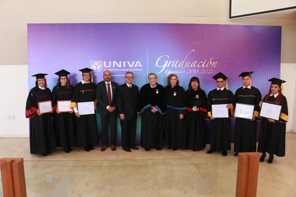 UNIVAUPN's tweet photo. En la #GraduaciónUnivaUruapan se hizo una mención especial a
Edgar García , Gabriela Salinas  y Mónica Huitzacua por ser los mejores promedios y a  Cristian Geovanni Andrade , Fani Carmona, Edgar Eduardo García y Dana Martínez  por obtener resultado SOBRESALIENTE en  #CENEVAL https://t.co/9OgqpQPcfk