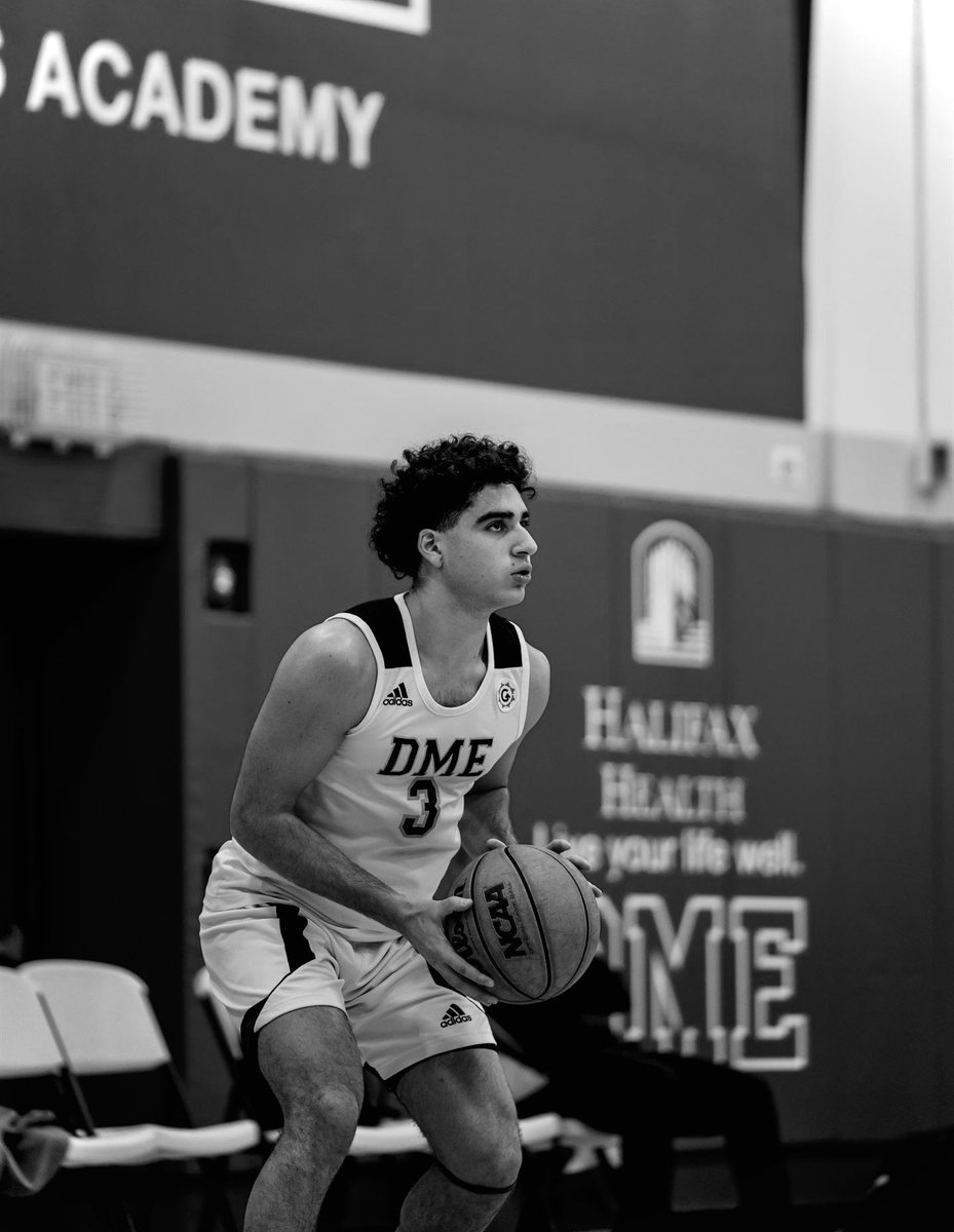 Josephkatsman's tweet photo. SENIOR NIGHT 📸 @DMEAcademyMBB https://t.co/dwtcDXmHmO