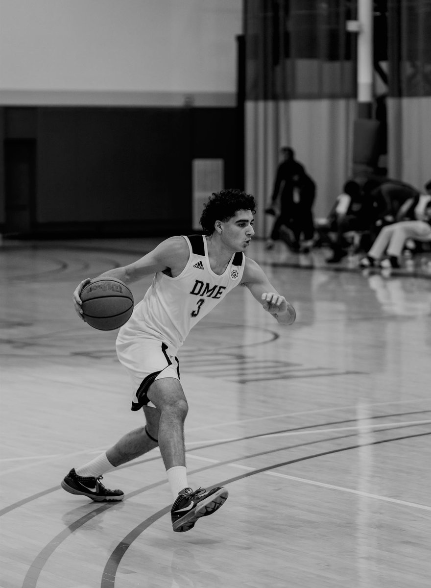 Josephkatsman's tweet photo. SENIOR NIGHT 📸 @DMEAcademyMBB https://t.co/dwtcDXmHmO