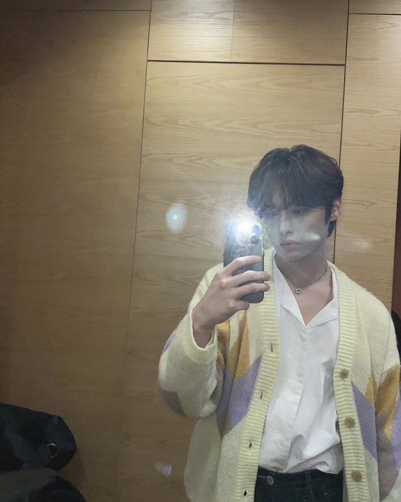 LeeKnowBrasil's tweet photo. #INSTA 🐰 28.01.23 Atualização do instagram. [2/2]

“Lee Know Core!!
#LeeKnowÉFofo #WooJuHo #🚀”

🖇https://t.co/UevUnEercw

#스트레이키즈 #리노 #LEEKNOW #StrayKids @Stray_Kids 👻 https://t.co/UYMjXOlRZ5