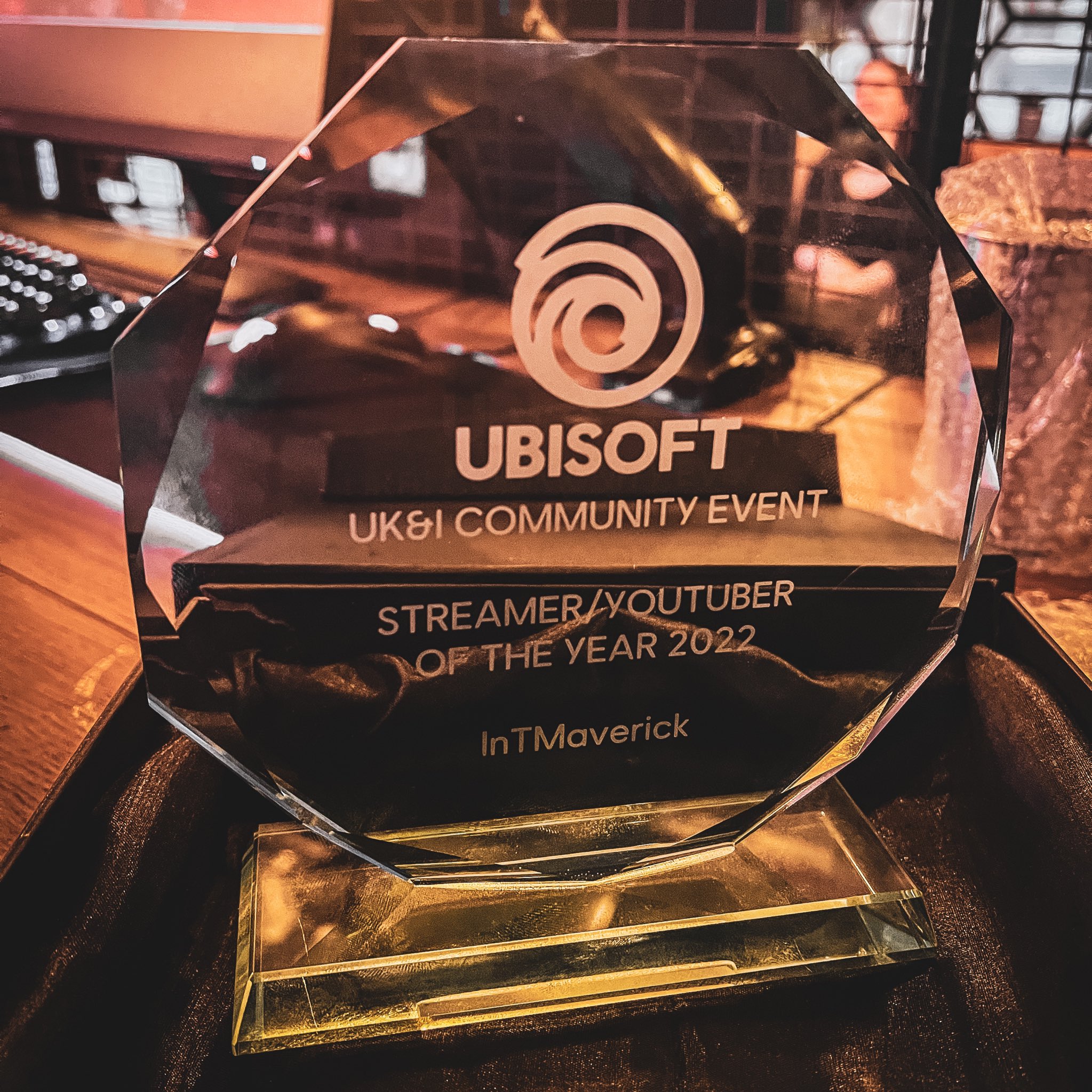 Mav on Twitter "Guys I won Streamer/YouTuber of the year at the