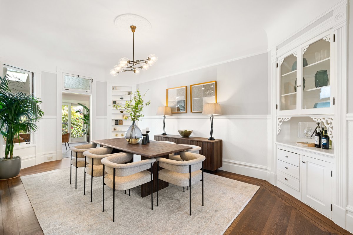 BernieAndMike's tweet image. Before and After: Dining Room Edition