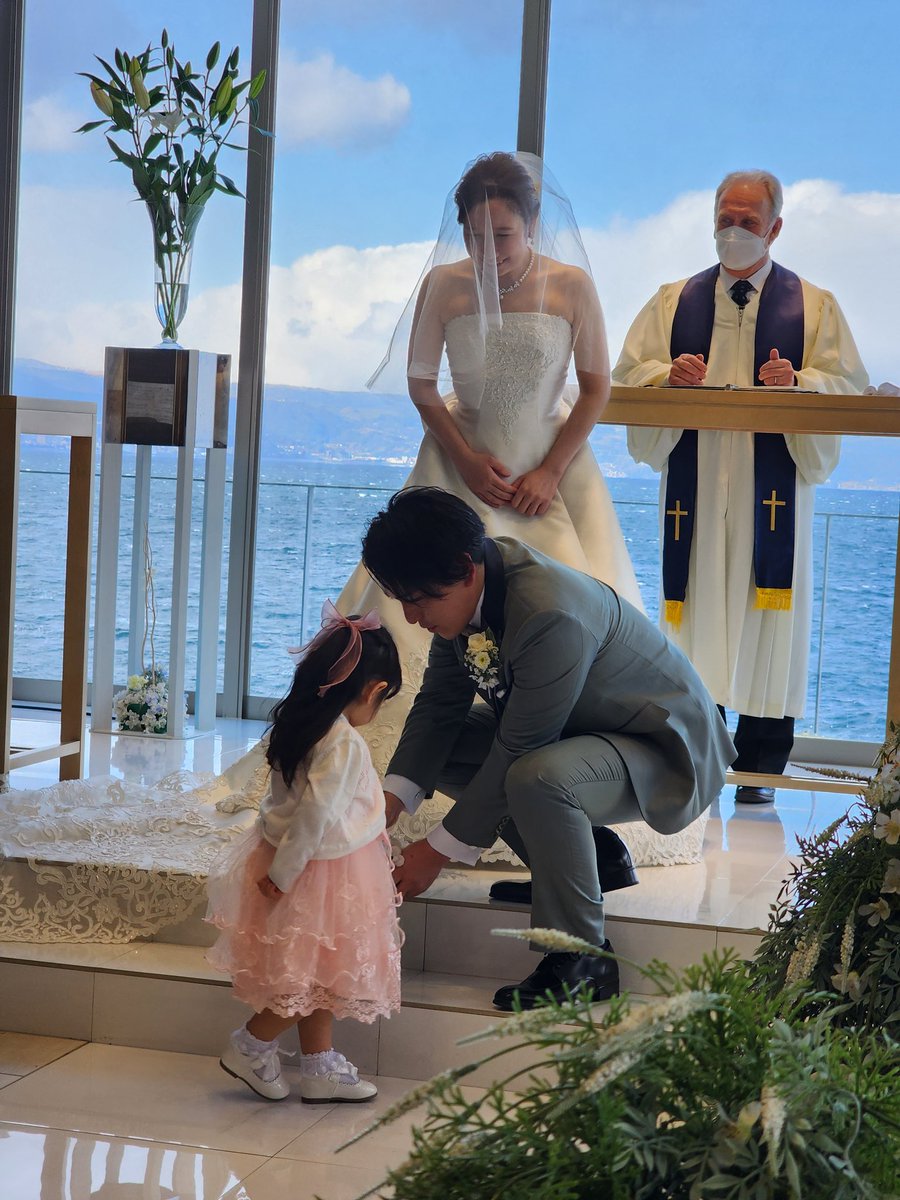 LightupOita's tweet photo. 従業員の結婚式に出席させてもらった！
いや～～～泣けたよ。ほんとにおめでとう！！祝辞は慣れないもんで緊張したけども、、 https://t.co/8F5eGh5hTL