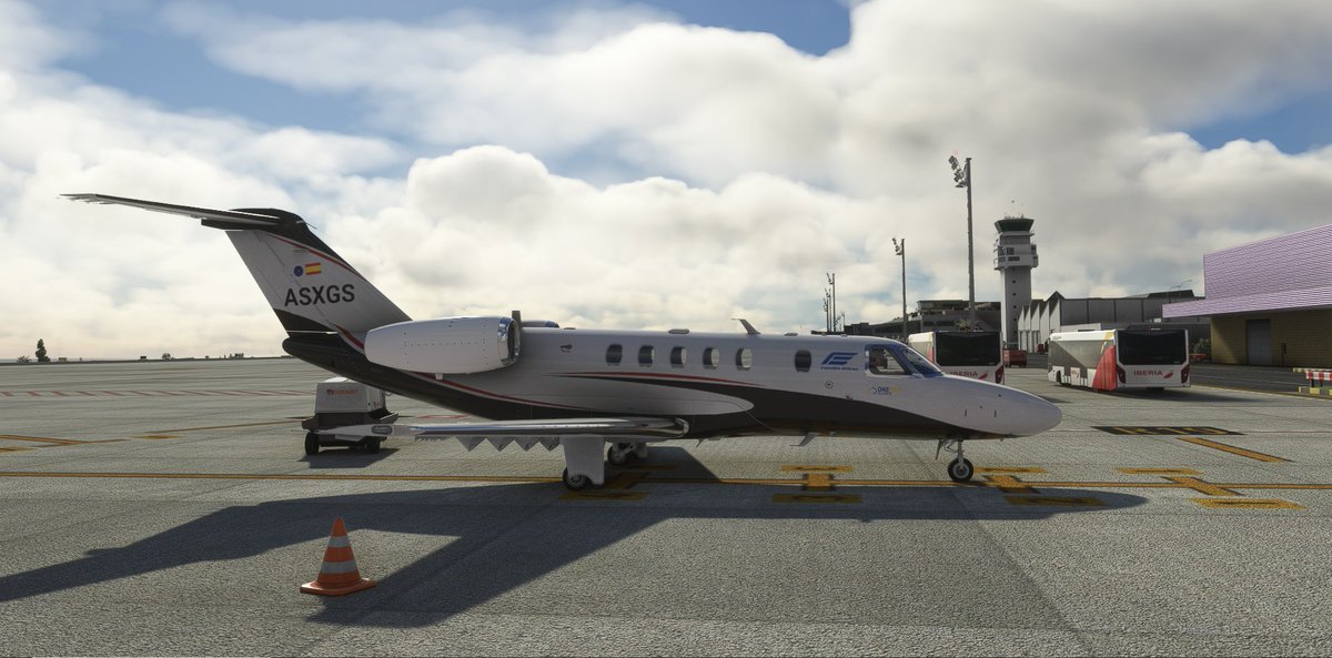 FERNANDORIZOAEA's tweet photo. Hoy volé la 3ª etapa del VA TOUR 2023 de @IVAOES patrocinada por @exuvirtual donde volamos desde SEVILLA a TENERIFE SUR con la CJ4 y fantástico control…

https://t.co/i6QTe4JvyH

#executive #jet #cj4 #ivao https://t.co/jh21PS2tUI