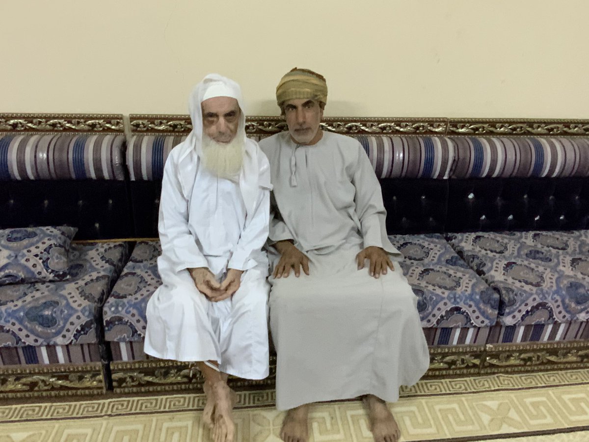 ibnsaif6411's tweet photo. اللقاء مع الوالد محمد بن حمد البراشدي صاحب مصنع حلوى الكبش التي بلغت شهرتها الآفاق، ووصلت إلى أماكن بعيدة وخاصة دول الخليج، يتميز مزيج الحلوى بالمكونات التي فعلاً لها طعم فريد وقيمة #غذائية وفوائد دوائية.

و ما نزيد عن زائد الكرم كرماً
حوانا بيد لطيفة ملأت عظما https://t.co/qz3IIDQFF7