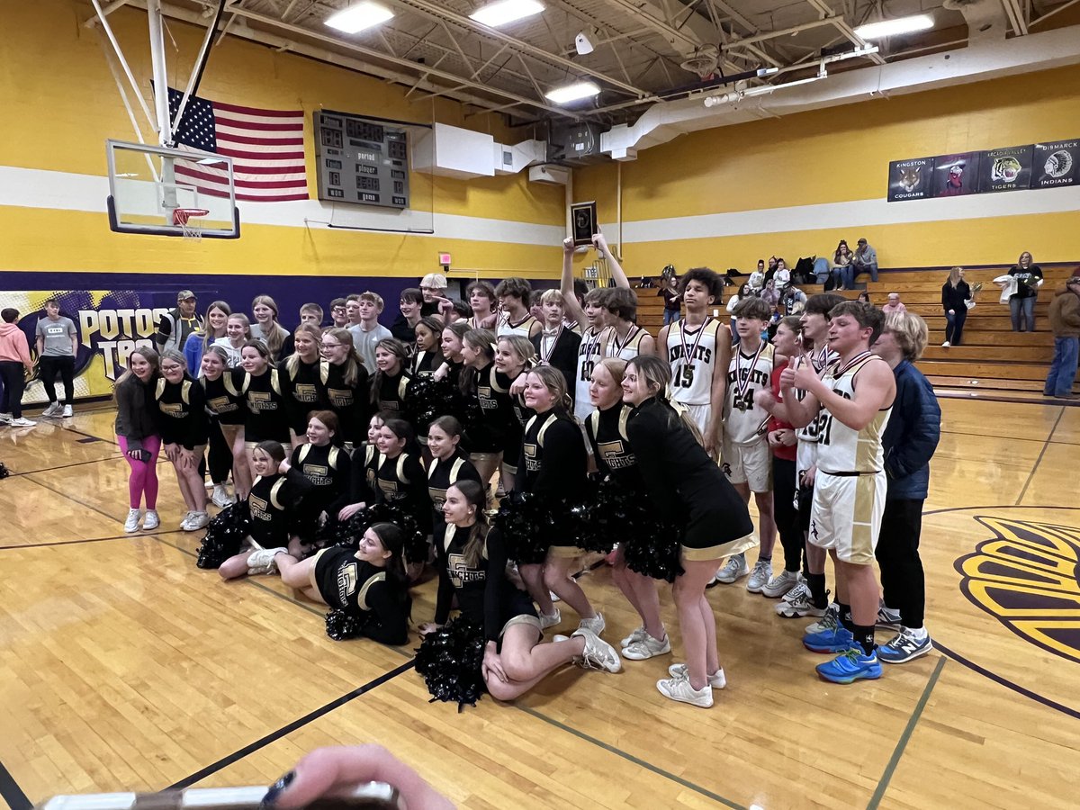 DustinJenkerson's tweet photo. Congratulations to our 8th grade boys on being regular season conference champs and conference tournament champs!  Great season! https://t.co/HMW9C7kXk8
