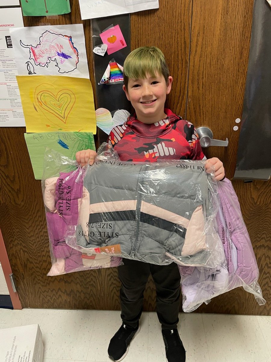 SpringRidgeRoos's tweet photo. Kenny is the K in Kindness.  Together w/his family, he helped gather items that students need to stay warm this winter. Also, with his mom and our partners at Mt. Caramel,SRES was able to assist families during the holidays w gift cards for shopping.  #SRESROOS #RooHoo #fcpsproud https://t.co/X1u1gLxigc