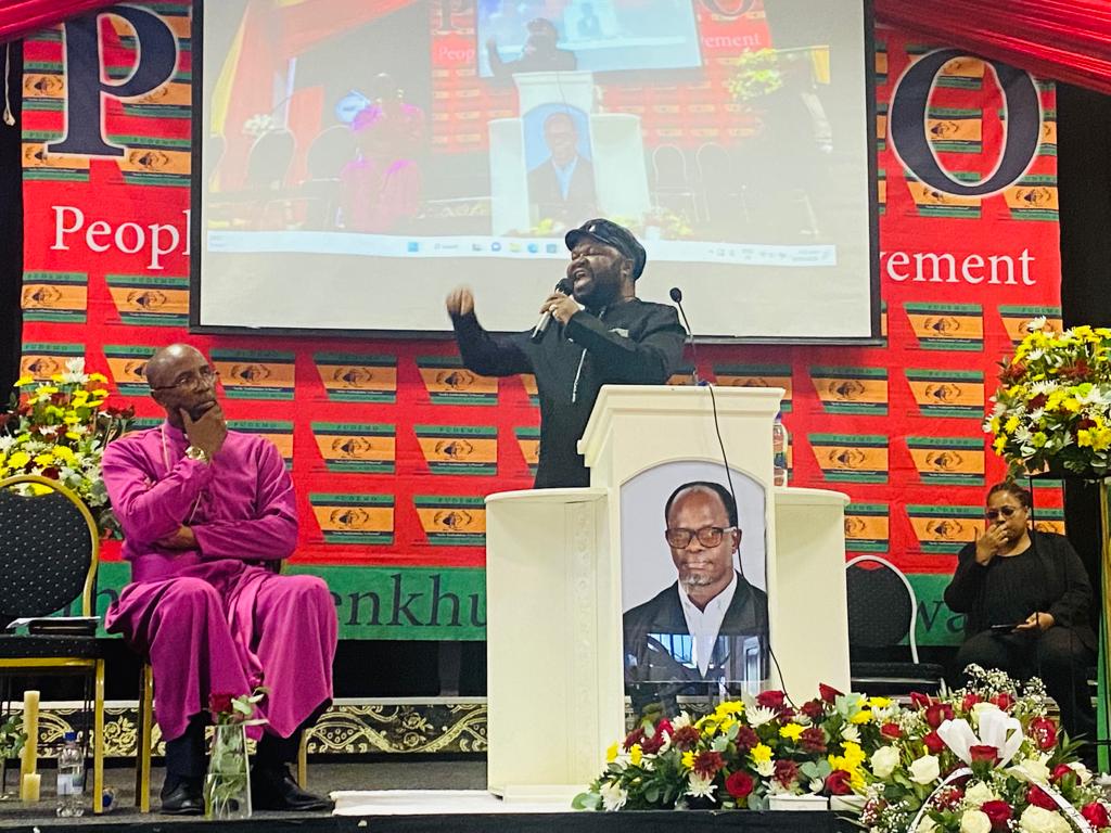 CitManifesto's tweet photo. Today Convenor @BriggsBomba addressed Comrade Thulani Maseko’s memorial in Eswatini and delivered a message of condolence and solidarity on behalf of TrustAfrica and movement leaders from many parts of the continent.
#RestInPowerMaseko https://t.co/DZS8scQgNd