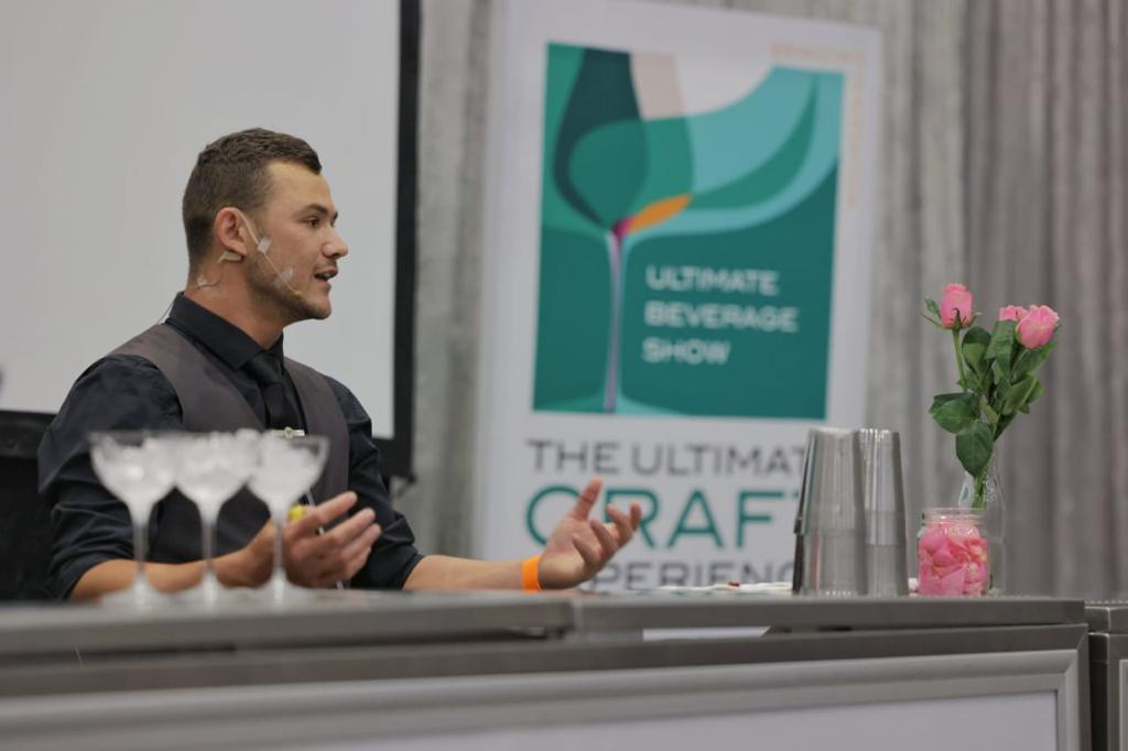 AllsportExpo's tweet photo. Congratulations to Taryn de Wet, our only woman competitor, who beat out the other 12 to emerge as the winner in the Ginologist cocktail competition. Taryn walks away with a cash prize of R10 000! #ultimatebeverage #cocktails #schweppes #ginologist https://t.co/LknnUClXzX