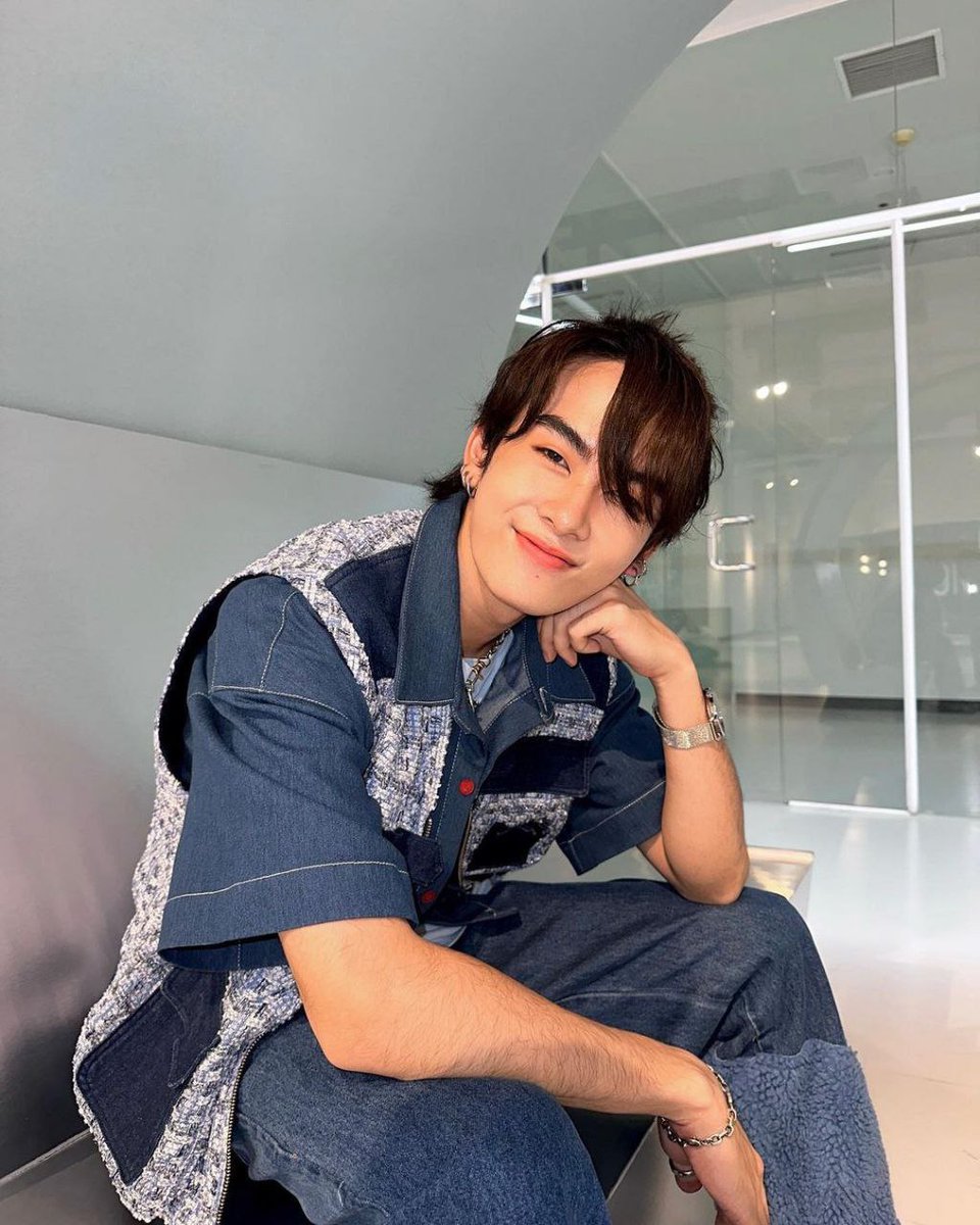 otp_bl's tweet photo. Atualização do ator Santa ( via Instagram ) 📸

“ Senhorita ya ”

 #SantaEarth #BL #Boyslove https://t.co/ZcTL1BkpZF