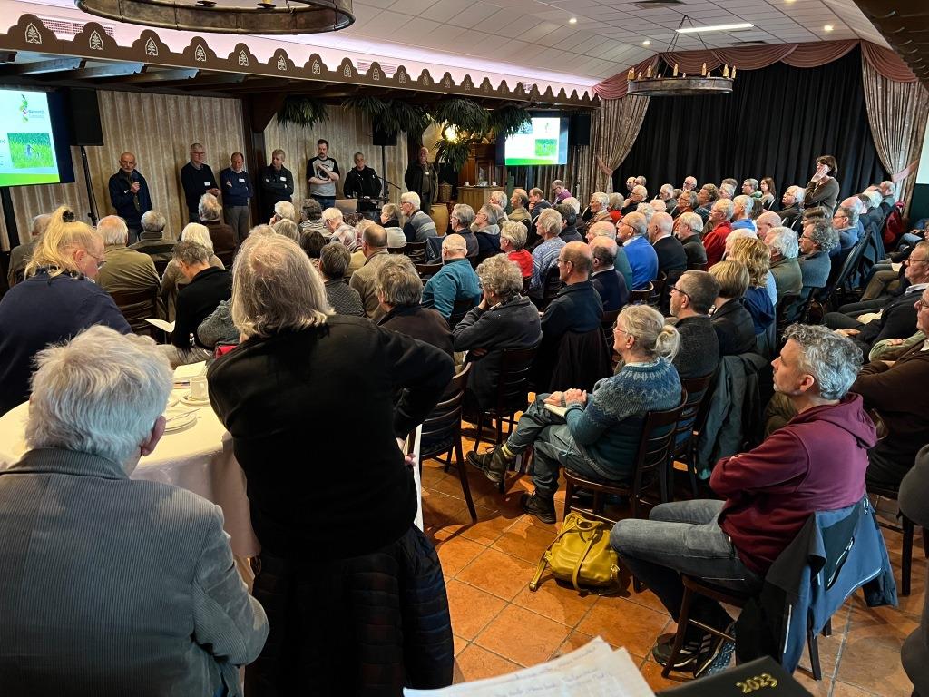 groot_ernest's tweet photo. Tweede #Ecotop #Peelvenen goed bezocht (150 m/v) en zeer informatief (2). @limburg  @Geert_gabriels @birgitopdelaak @marijkevaes @Peelvenen @LandvandePeel @NationaleParken @minlnv @aaenmaas @WLomgeving @WNAaenMaas @WNLimburg @StBargerveen https://t.co/mdLxsUUO7m