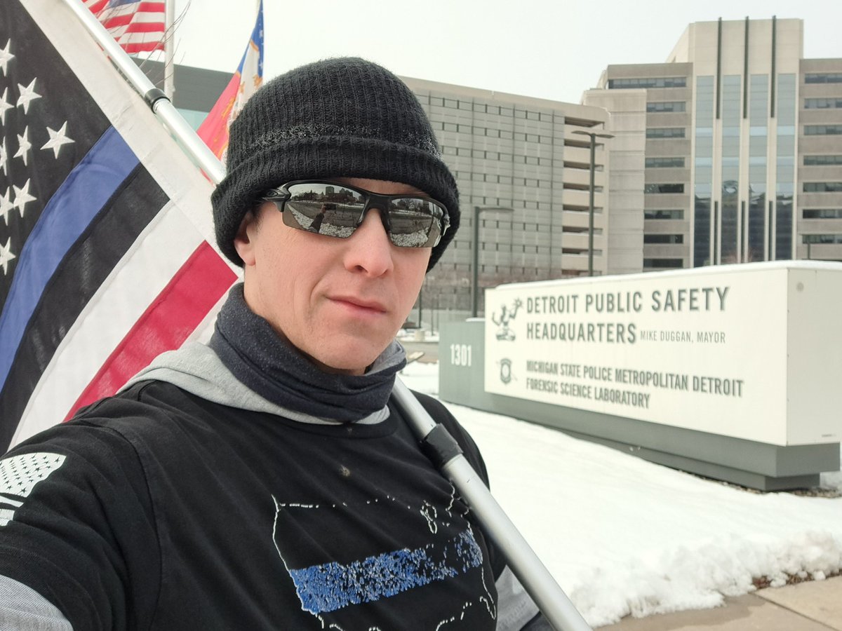 6.2 miles today for the #Detroit Police Department. 

BACK THE BLUE! 💙🇺🇸
Run for the Blue USA 

#OneDetroit #Michigan @detroitpolice #DetroitPD #BackTheBlue #ThinBlueLine #LawEnforcement #Police #DefendThePolice