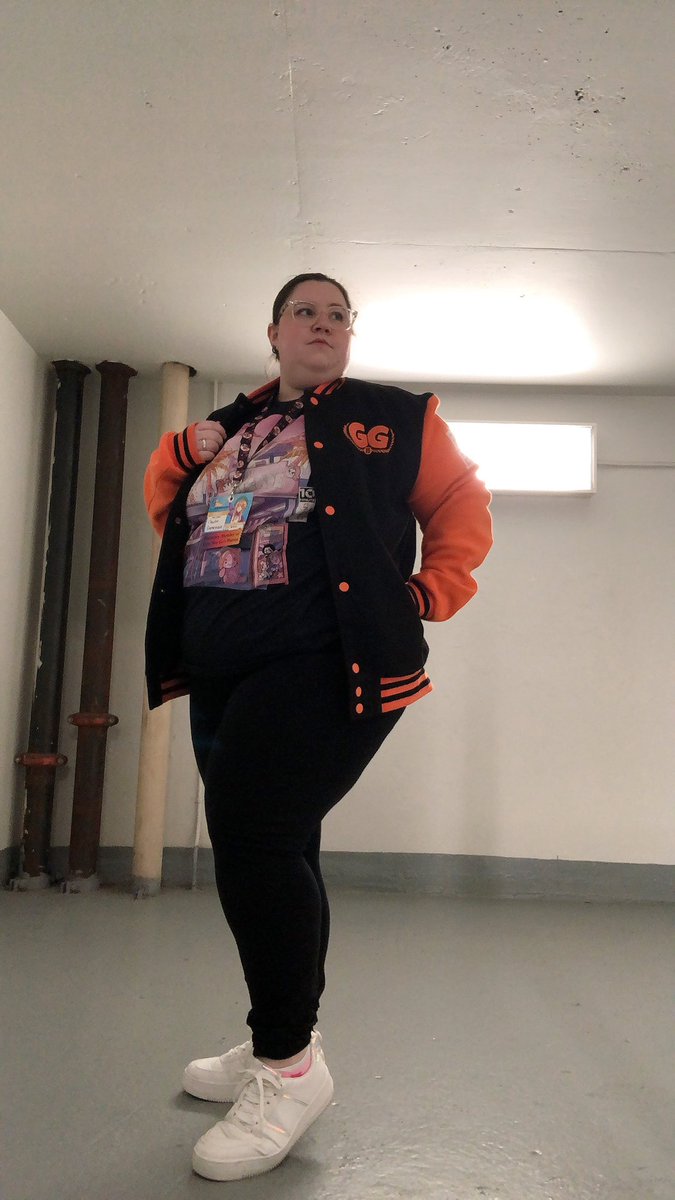 chen_cosplay's tweet photo. Rocking my @GameGrumps merch for the convention! Best attire to staff! #gamegrumps https://t.co/JmVokoI9gE