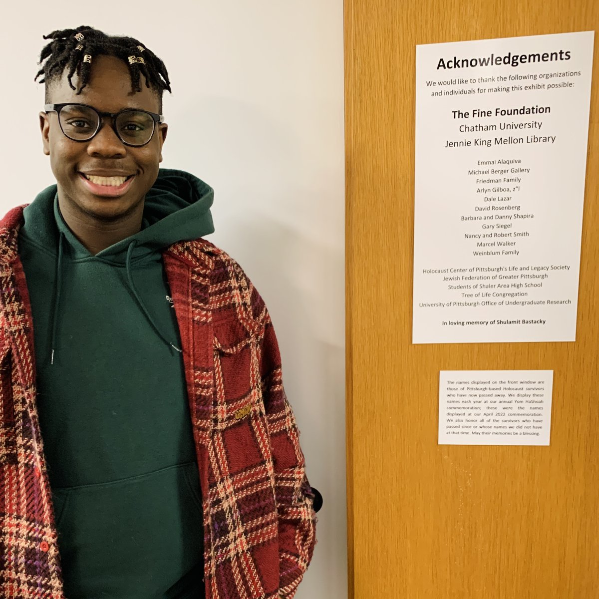 Through @LIGHT_init, SAHS senior Timi & a few friends built a large museum display case in Mr. Wells' class for a Torah scroll that was donated to the @HCofPGH after being saved during the Holocaust. It's now on display @ChathamU library as part of an immersive exhibit.

#WeAreSA