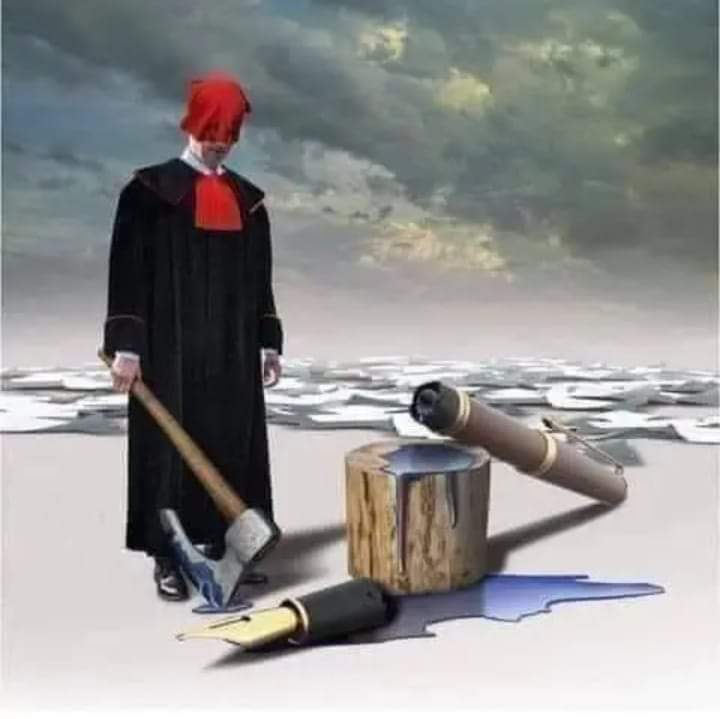 شاعری لکھ کر بھی نہ ملی تسلی دل کو۔
فر یوں ہوا کہ ہم نے قلم کا ہی سر قلم کردیا!