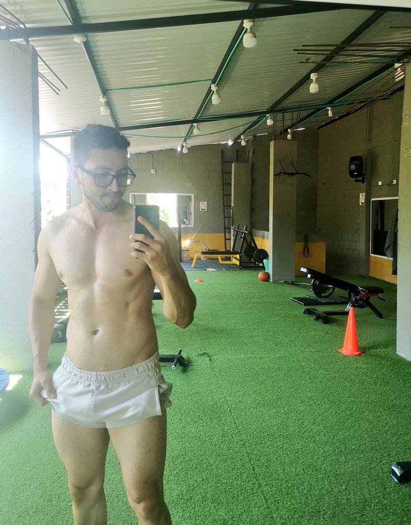 GoMezzSerGiio's tweet photo. Ya entrenaron? 💪🏻😎🔥 https://t.co/ebFzqOC8Nj