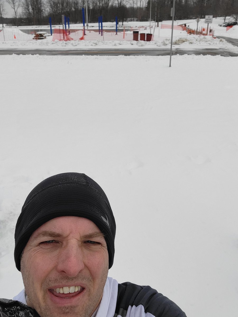 Deerfoot95's tweet photo. Made it out to Stony Creek for a change of scenery. Ran 2 loops + 1 mile out/back. Felt great to get the legs moving on the last half of the run.
#freepmarathon #FCancer #runhappy #runtheday #forwardfocusrunning #backtobasics #feelsgoodrunning #bibchat https://t.co/ML5z1dS0wW