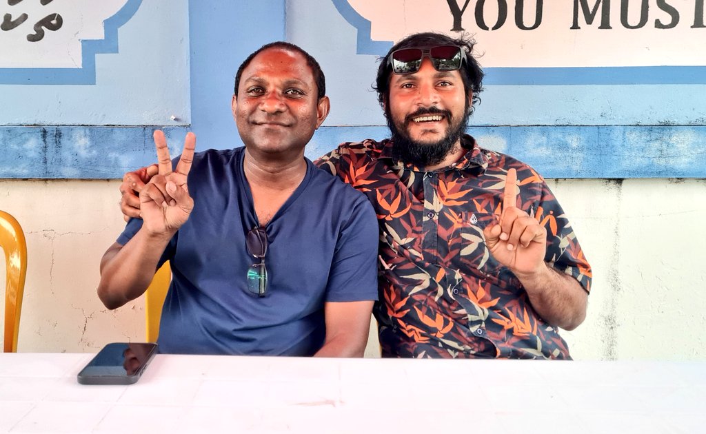 AliSajidMV's tweet photo. ގއ. ވިލިނގިލި މުޅި ދާއިރާއިން ރައީސް ނަޝީދު ވަނި ކުރި ހޯދާފަ!
ކޮލަމާފުށީ @mrsays_ މަންމަ ވޯޓު ހިމެނޭގޮތަށް 51% މުޅި ދާއިރާއިން ހޯދާ ކުރީގަ، އެއީ 561 ވޯޓު!
ޝުކުރިއްޔާ 💛 https://t.co/XpVME9FV8o