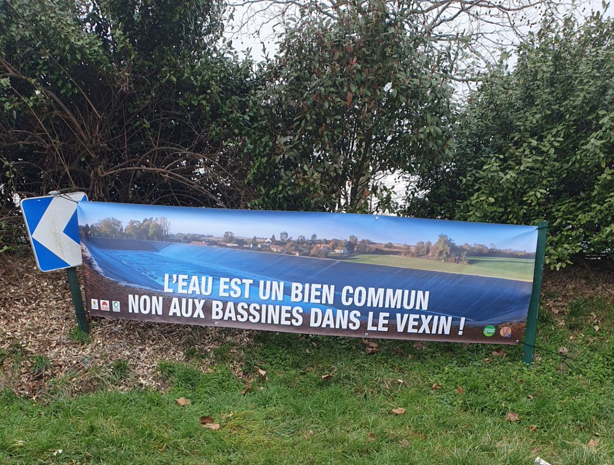 Berthe05229859's tweet photo. L'Eau est bien un commun.
Mobilisation contre la #bassine de #Banthelu en compagnie de #BernardLoup, les associations de défense de l’environnement, parti politiques et citoyens.
La question de l'eau doit-être prise au sérieux.
#Pg95 #LFI #PaGV
#confédérationpaysane https://t.co/qkwg6qfoXK
