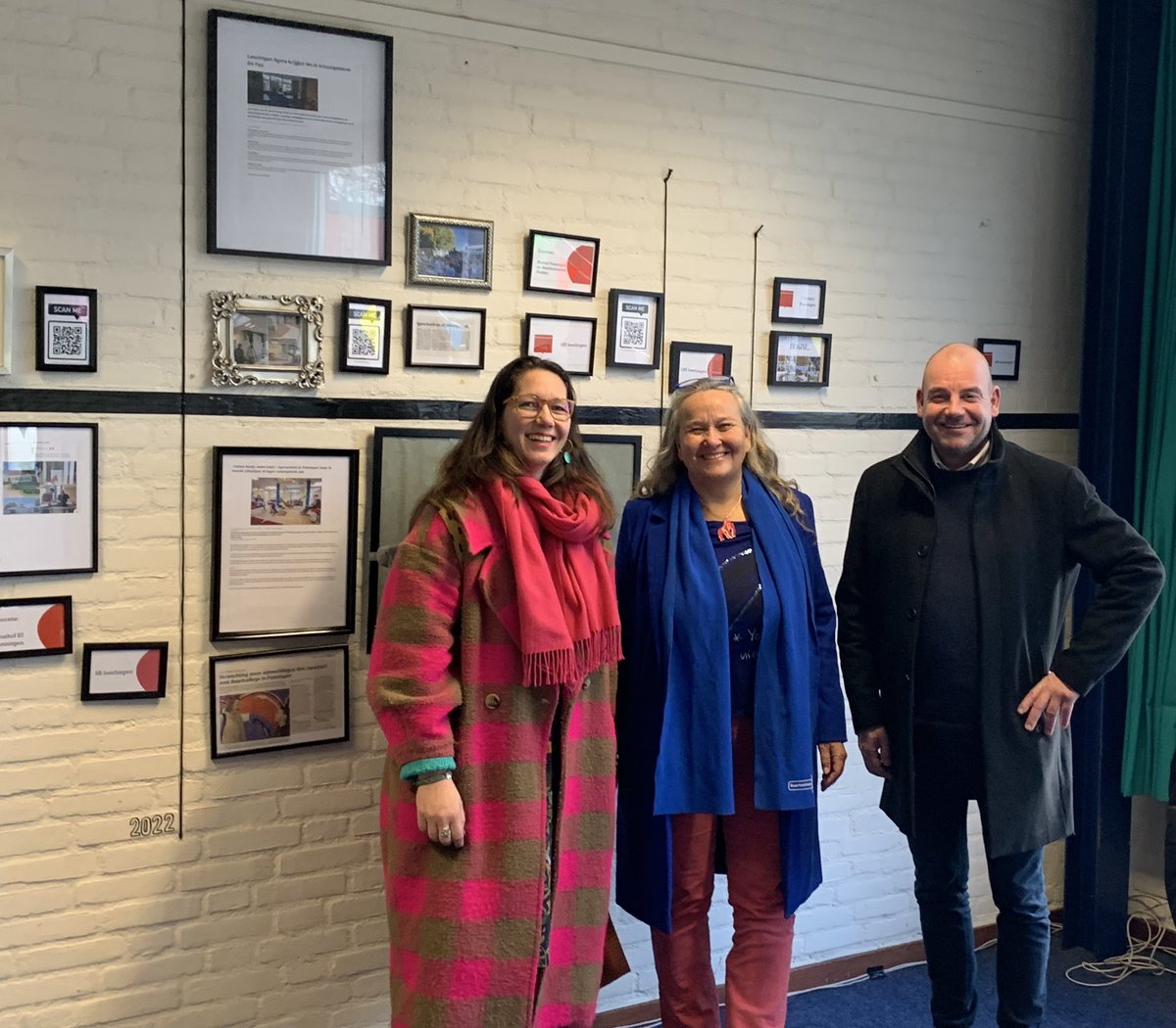 agora077's tweet photo. En wat heeft ons team een mooie tijdlijn gevisualiseerd met ereplekjes voor de initiatiefgroep @averbugt @marlouvanbussel Goosje de Jong Carolien Pellemans Wendy Neessen @DuncanOyevaar @JudithVanWeel @jvdbeucken @FJGNeiss Frank Tellings

#AgoraOnderwijs
#Buurtonderwijs
#Openbaar https://t.co/Q2pYInv2p6