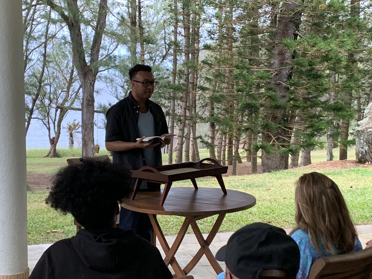 We had an incredible workshop in #Hawaii 🌈 this year with @DallasWriters. An accomplished group of talented writers pushing their work forward under the guidance of @jilltalbot, <a href="/YCompestine/">Ying Compestine</a>, <a href="/Mark_Gottlieb/">Mark Gottlieb, Trident Media Group literary agent</a>, &amp; Virginia Reeves. Come with us next year: bit.ly/3Hi2ZhN