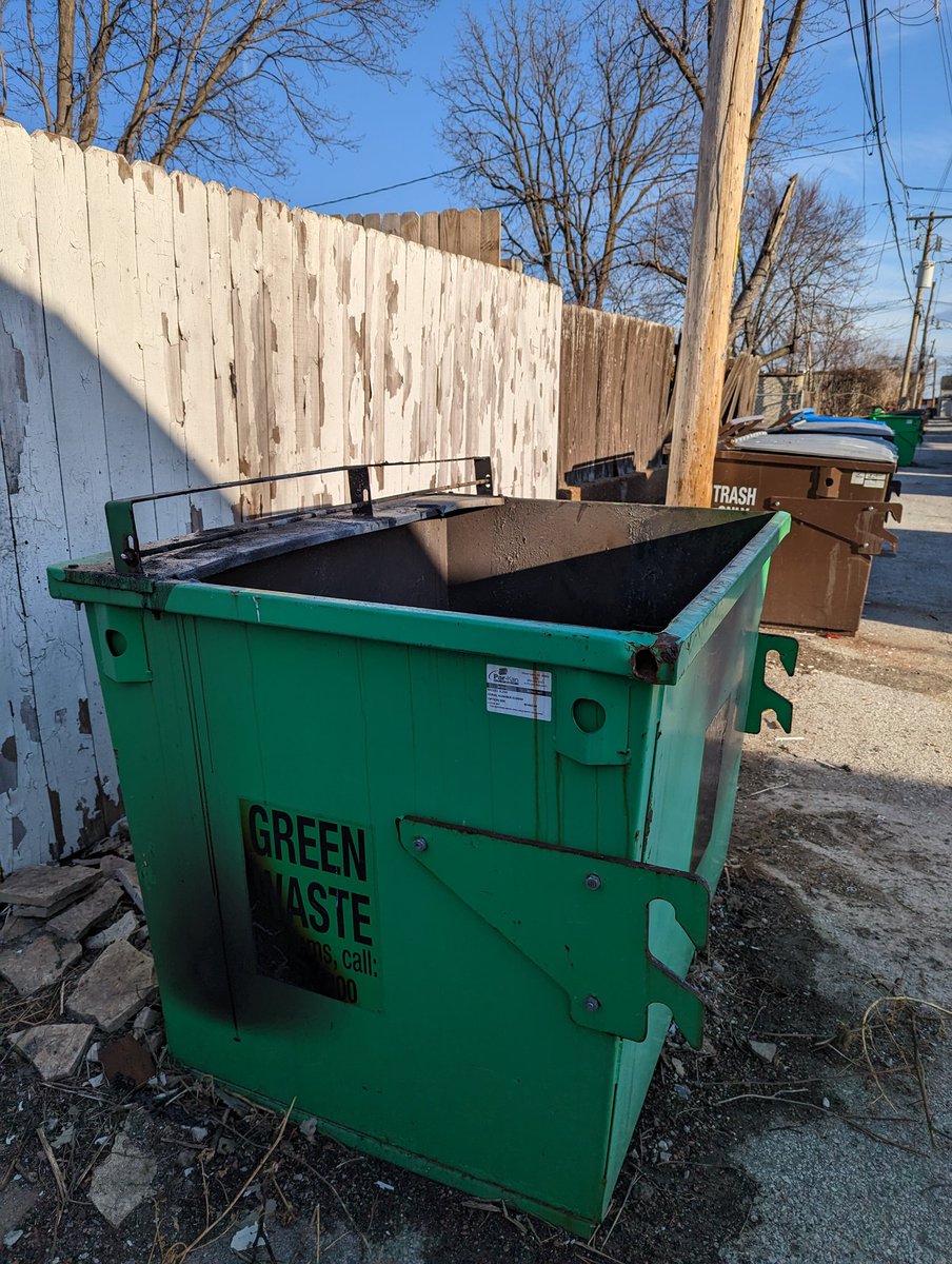 erinfizz's tweet photo. @stlcsb  Someone set our green waste dumpster on fire this morning, lid is gone now. 4208 Beethoven https://t.co/nDbTimCARE