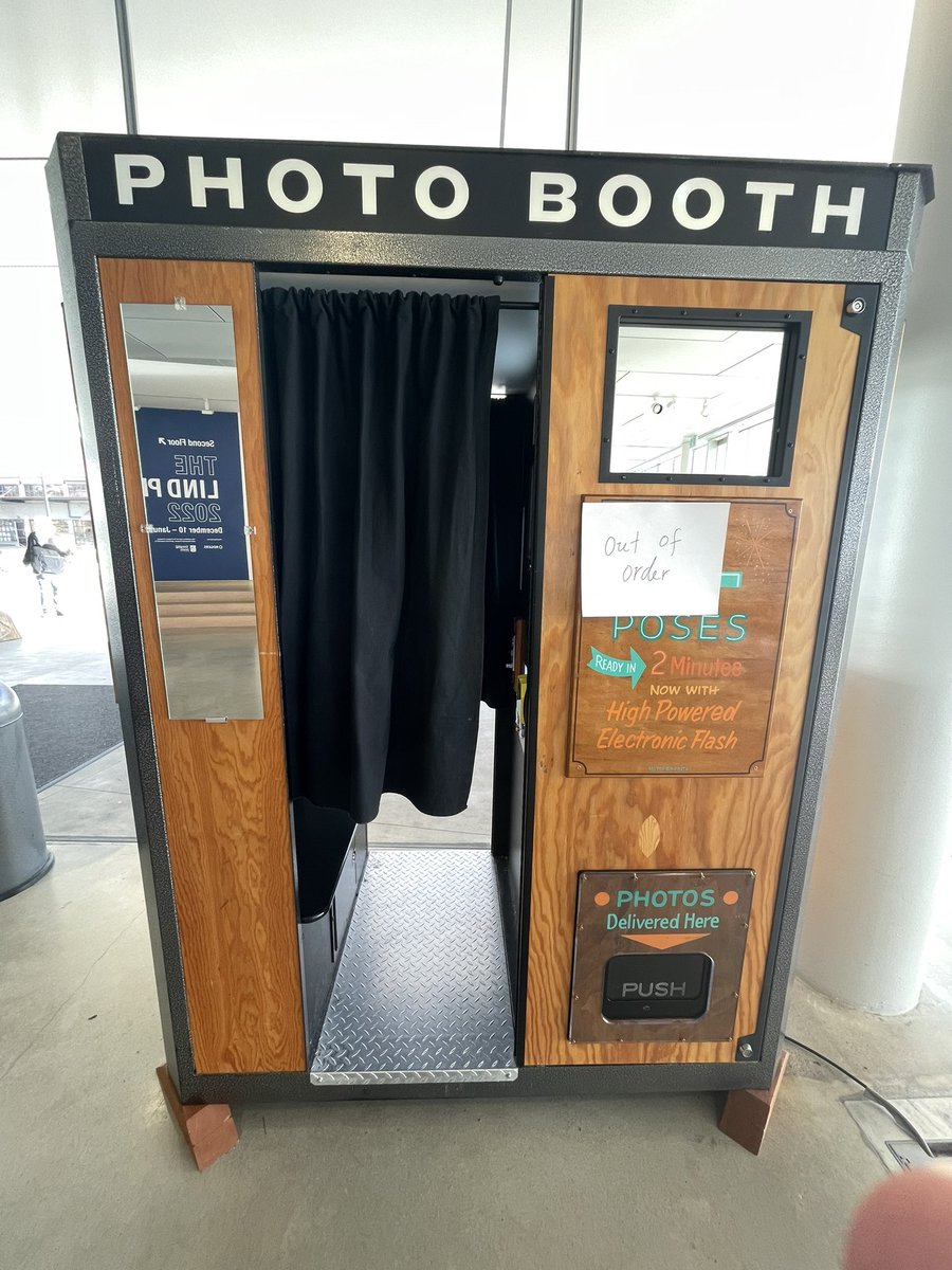 MarksGonePublic's tweet photo. Get your 6 bucks ready for this Photo Booth. It’s inside the #PolygonGallery at the #ShipYardsNV.
It will be here until the end of Feb. It just went out of order but they should get it going soon. #NorthVan #ValentinesDay
Feb 14th :) https://t.co/OamHz2USHk