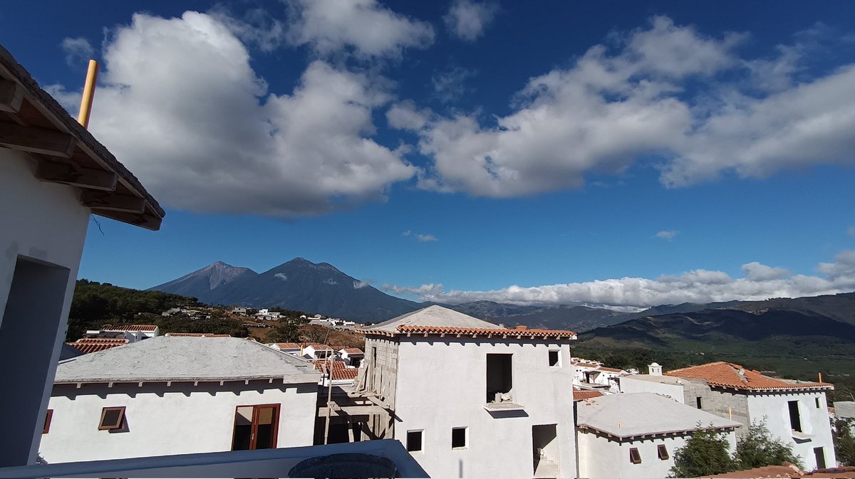Guillechang88's tweet photo. Nuevos horizontes nueva casa nuevos proyectos 😎🌋🇬🇹🏚️ https://t.co/ewomww1rjy