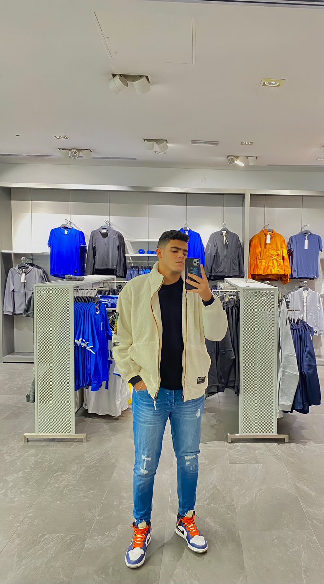KiNGKAREiM's tweet photo. HAPPY 2WENTY 🥳🪬 https://t.co/0EXTUXLxgg