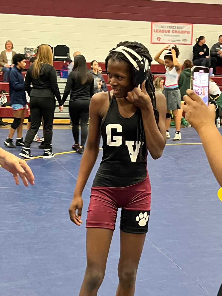 GVWrestlingTeam's tweet image. Thanks again to @GVAthletics, parents, wrestlers, and coaches for a fantastic event today for our JV and Girls tournaments.  It only works with great effort and a great spirit of helping each other! #CourageCharacterCommitment