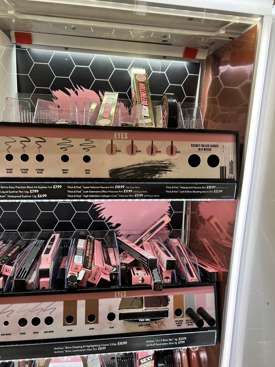 markJan25877400's tweet photo. Poor show @soap&amp;glory @BootsUK https://t.co/8UEpnFpP9Z