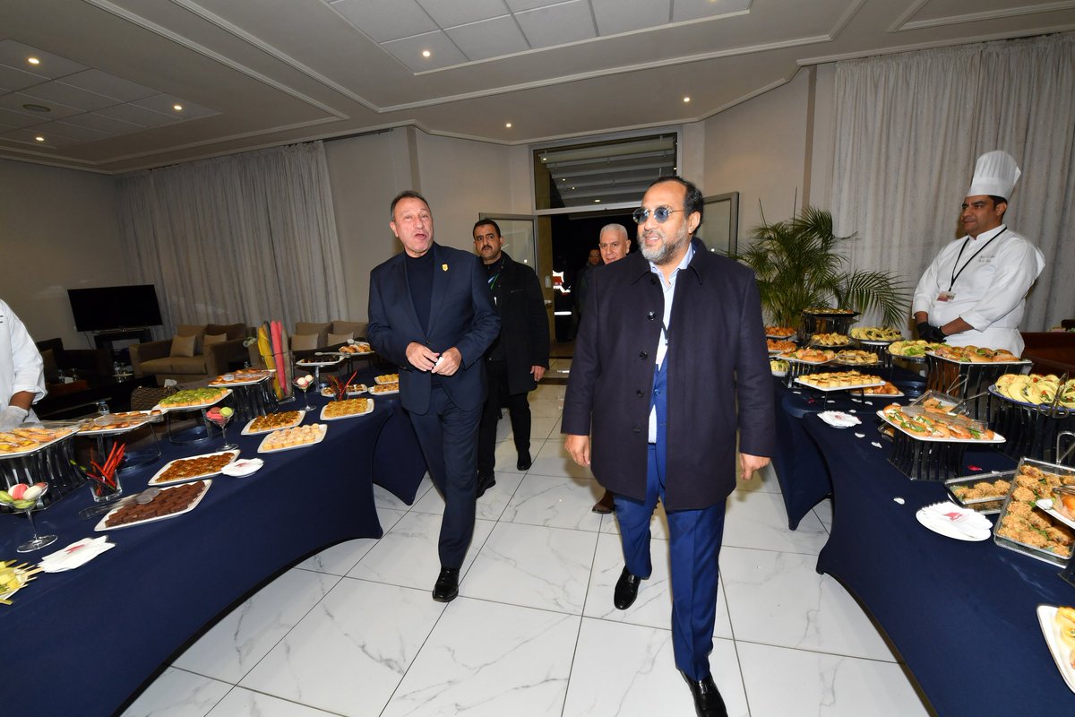 FRMFOFFICIEL's tweet photo. 📷 صور إستقبال نادي الأهلي المصري برئاسة محمود الخطيب لدى وصوله إلى مطار إبن بطوطة بطنجة

Pictures of Al Ahly’s arrival in Tangier 🇲🇦 https://t.co/B4UAGM4QOj