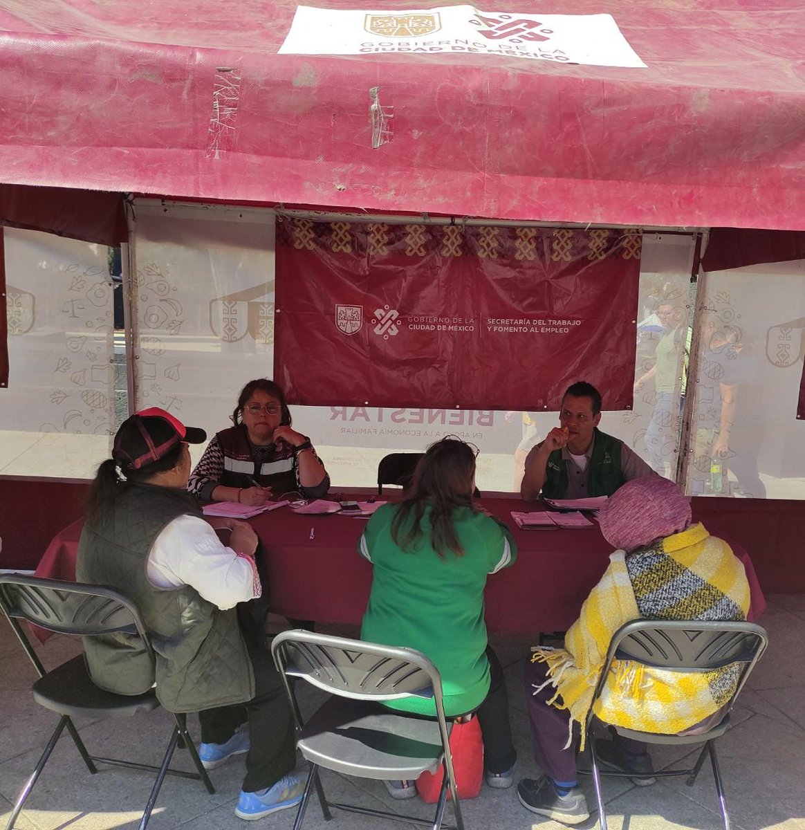 Partciucuh's tweet photo. El @GobCDMX   y la jefa de gobierno la Dra @Claudiashein, traen para ti las Ferias de Bienestar,  ubicada en el Monumento a la Revolución, con un Horario de 10:00 a 14:00 hrs. brindándoles a las y los vecinos distintos servicios.
@CDMX_SIBISO https://t.co/1ixp0JBJAj