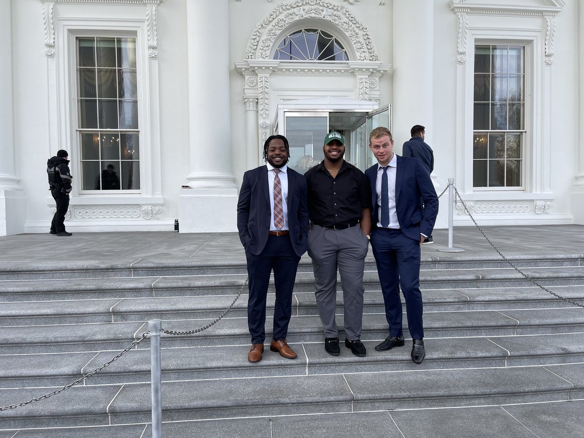 GreenWaveFB's tweet photo. From Yulman Stadium to the steps of the White House! 

#RollWave | #WashingtonMardiGras https://t.co/APXFMRYoba