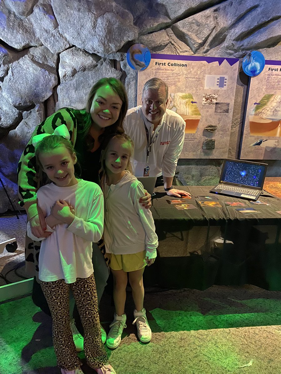 MsCumminsClass's tweet photo. Bumped into some students at the Museum of Natural Sciences! It was Astronomy Day there and my dad had a booth set up for bc he’s a volunteer ambassador for NASA and teaches others about space in his free time! 🪐🔭 https://t.co/Gx5UWedgcj