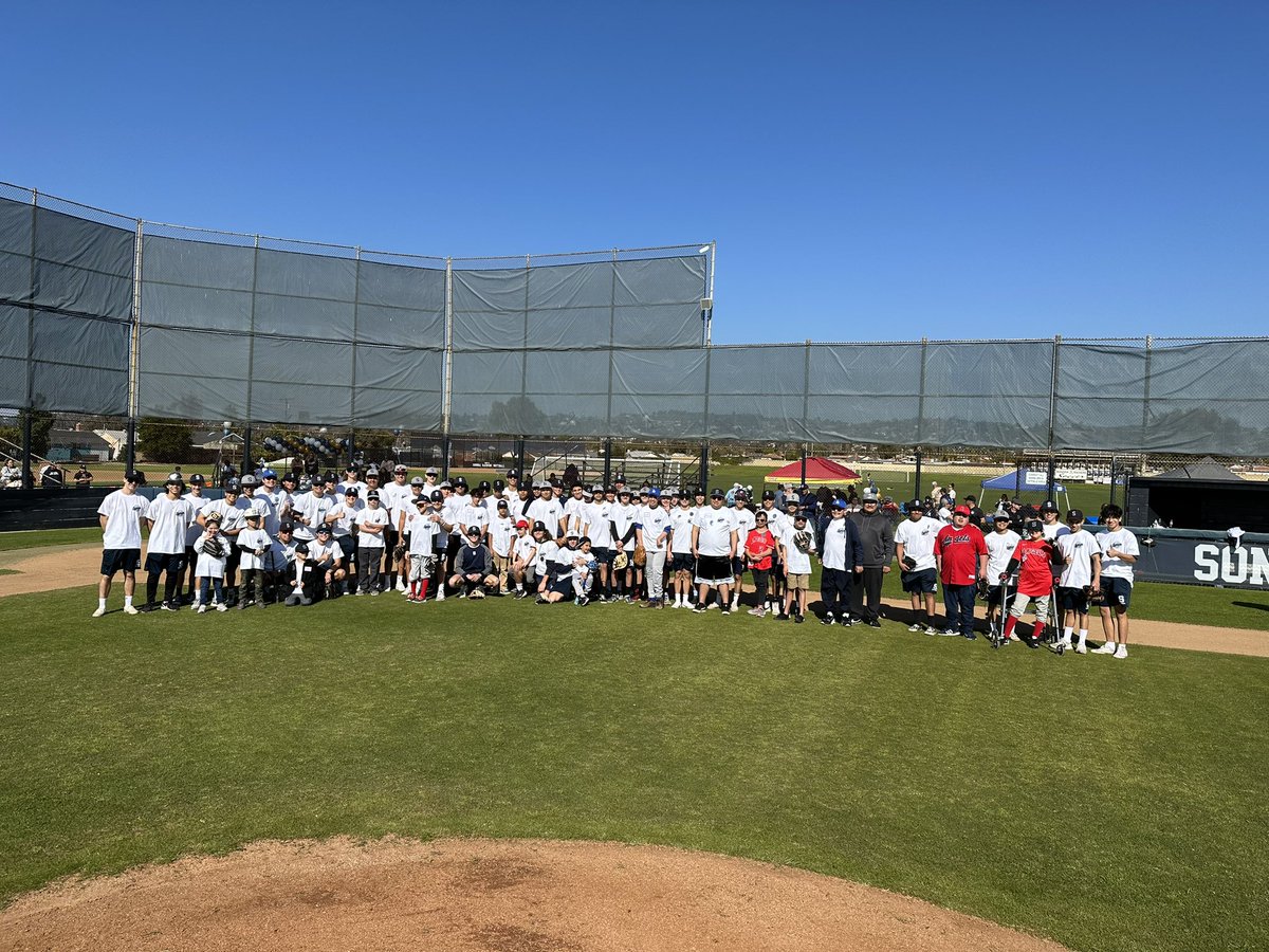 Sonora_Baseball's tweet photo. Great day at the yard Sonora Baseball hosting the Challenger kids! Special thanks to LH Lions club for cooking breakfast, Mayor James Gomez, Mayor Pro Tem Daren Nigsarian, Councilman Jose Medrano for coming out.@FJUHSD @sonoraraiders @scazares @SOHS_APSA https://t.co/qKmjejU5QL