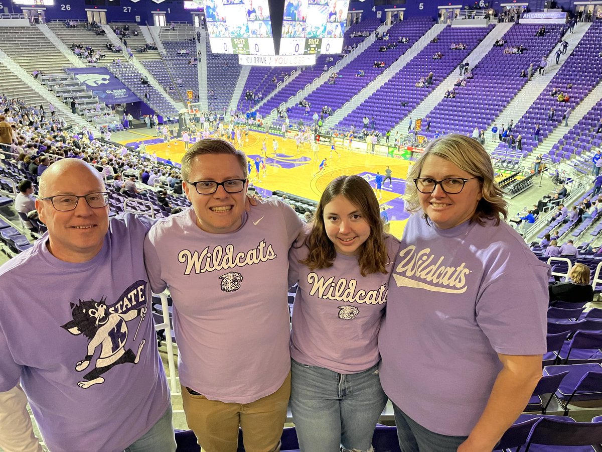 EMAWJeff's tweet image. Let’s go Cats!  #EMAW ⁦@KStateMBB⁩