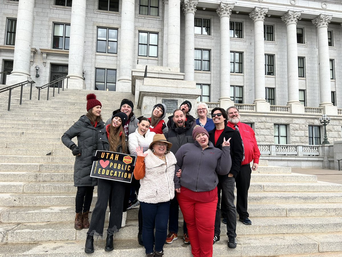 9thEvermore's tweet photo. Nothing more heartwarming on a cold day than great people sharing their love for public education! ❤️

#UTLovesPublicEd #ElevateEdUT #teachers https://t.co/nBXPVjnnrQ