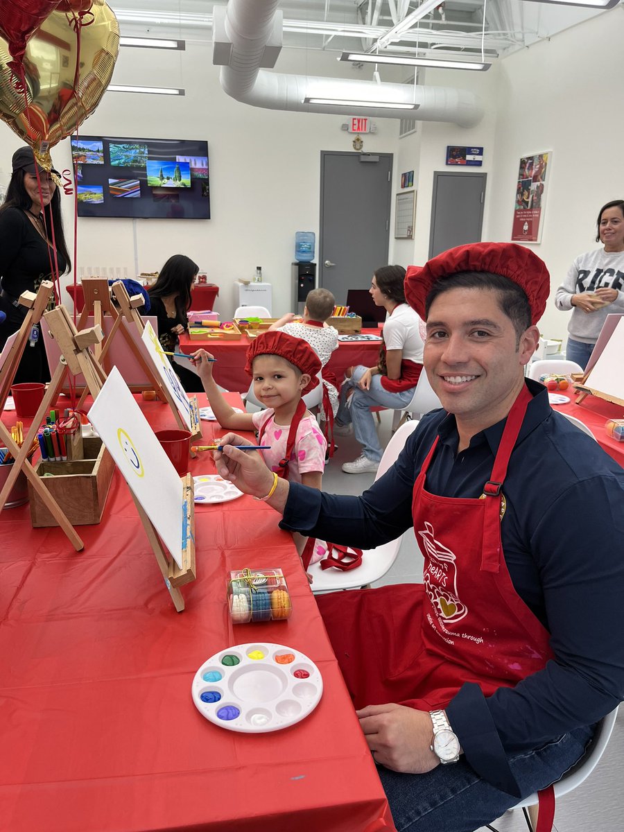 The best part of public service is being blessed with the opportunity to help fantastic organizations like JarOfHearts, a local West Kendall foundation with the goal of helping children overcome trauma through creative art expression.